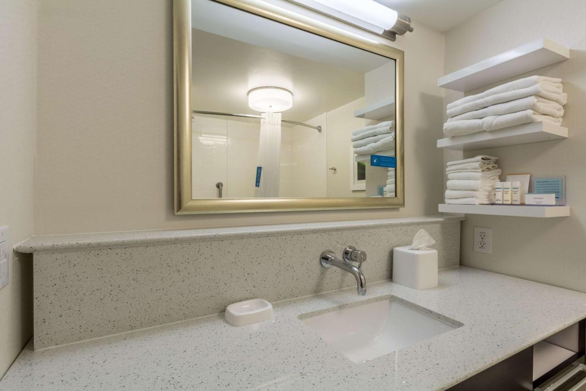 Hampton Inn Jackson Pearl Intrntl Airport Dış mekan fotoğraf